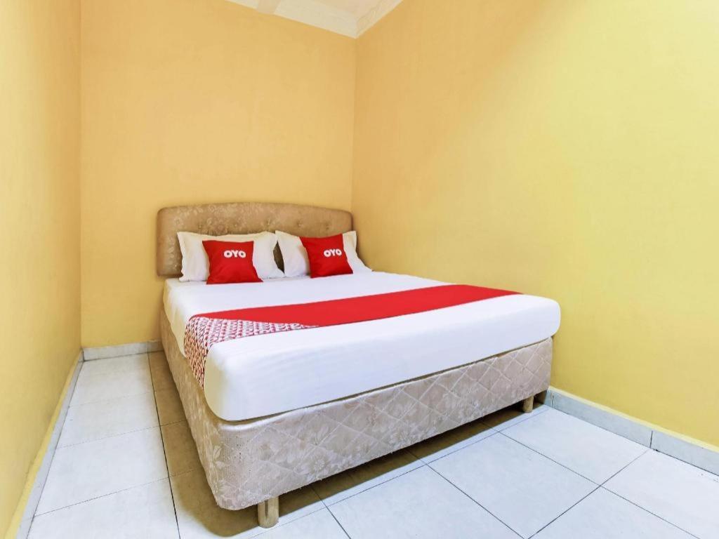 Oyo 89406 Lucky Budget Hotel Nilai Exteriér fotografie