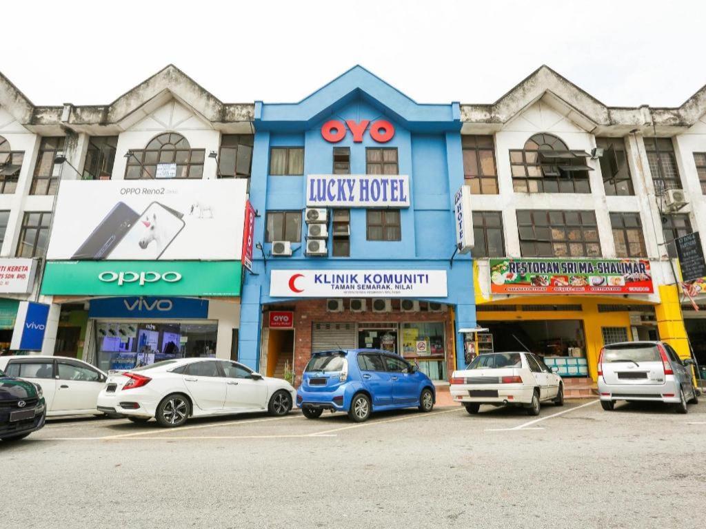 Oyo 89406 Lucky Budget Hotel Nilai Exteriér fotografie