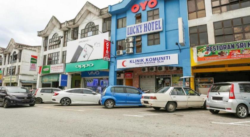 Oyo 89406 Lucky Budget Hotel Nilai Exteriér fotografie