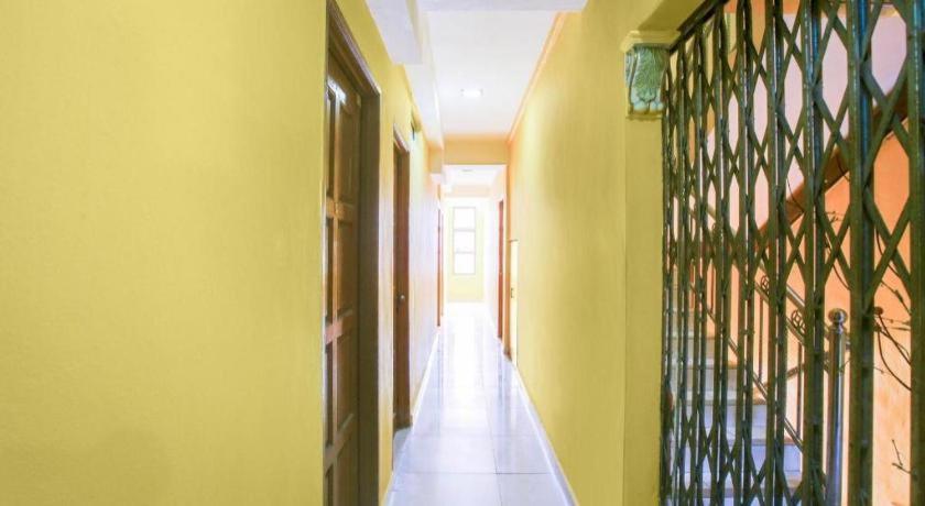 Oyo 89406 Lucky Budget Hotel Nilai Exteriér fotografie