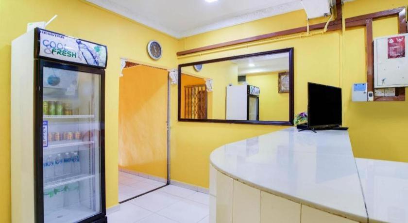 Oyo 89406 Lucky Budget Hotel Nilai Exteriér fotografie